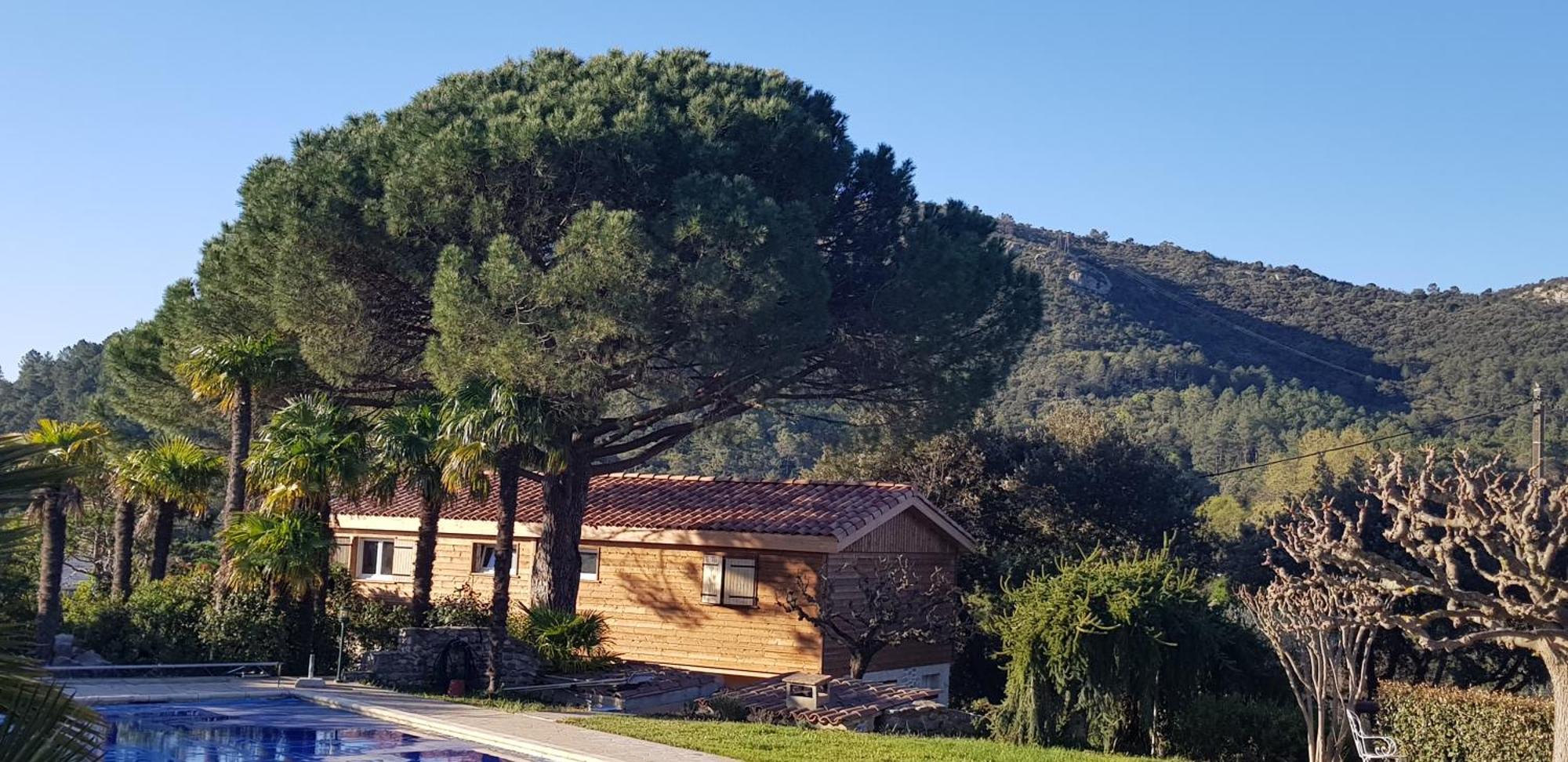 Sous Le Grand Pin Gites Eden En Cevennes Андюз Экстерьер фото